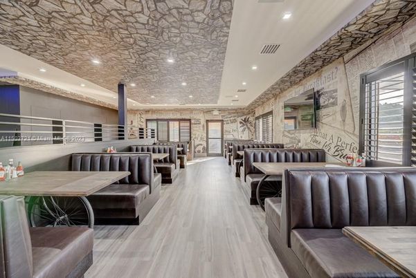 Dining room, Interior, Recessed Lighting, Stone Walls, Wood Texture Flooring