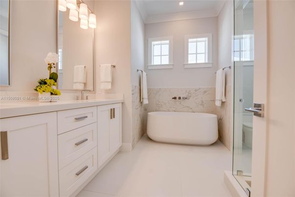 Bathroom, Dual Sink Vanities, Free Standing Baths, Glass Shower, Interior, Recessed Lighting