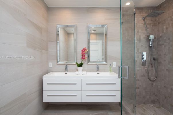 Bathroom, Dual Sink Vanities, Glass Shower, Interior, Recessed Lighting
