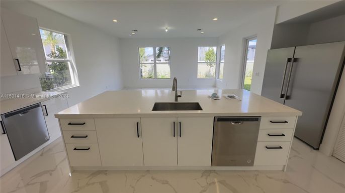 Interior, Kitchen, Marble, Recessed Lighting, Stainless Steel Appliances