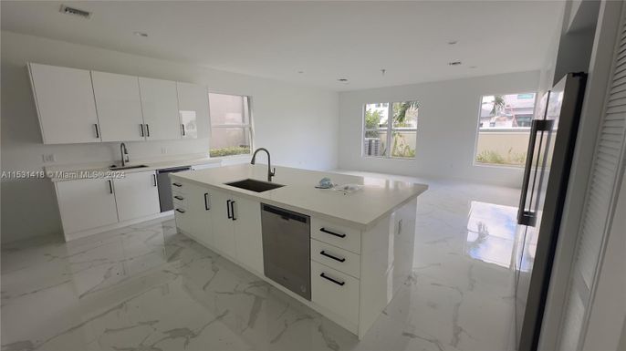 Interior, Kitchen, Marble, Recessed Lighting