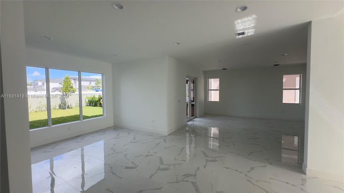Empty room, Interior, Marble, Recessed Lighting