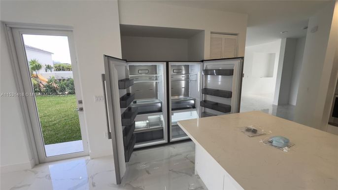 Interior, Kitchen, Marble, Stainless Steel Appliances
