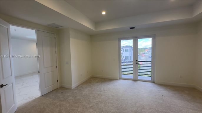 Empty room, Interior, Marble, Recessed Lighting