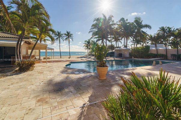 Exterior, Pool, Water