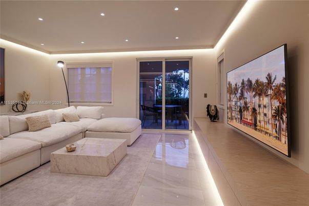 Interior, Living room, Recessed Lighting