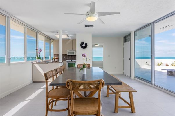 Dining room, Interior, Kitchen, Water