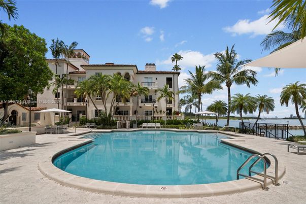 Exterior, Pool, Water
