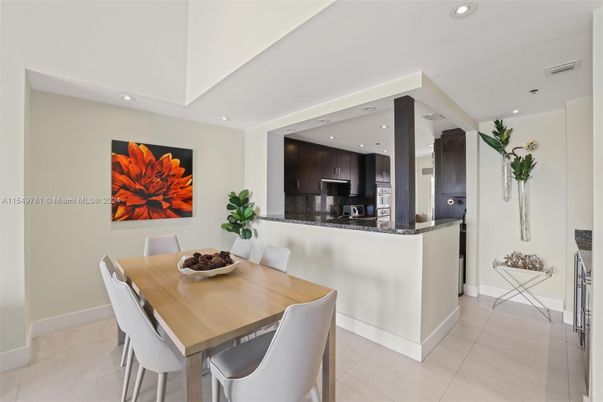 Dining room, Interior, Kitchen, Recessed Lighting, Stainless Steel Appliances