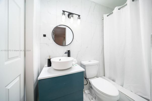 Bathroom, Interior, Marble Walls