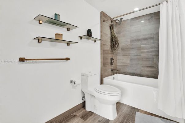 Bathroom, Interior, Recessed Lighting, Wood Texture Flooring