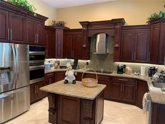 Interior, Kitchen, Stainless Steel Appliances