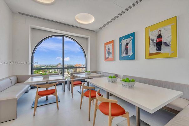 Dining room, Interior