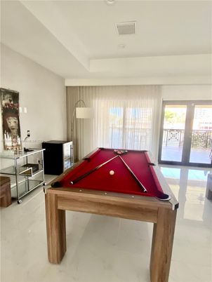 Billiard Table, Game Room, Interior