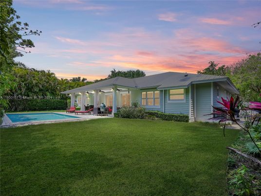 Backyard, Exterior, Pool