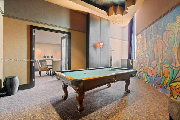 Billiard Table, Game Room, Interior