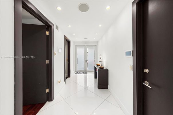 Interior, Recessed Lighting