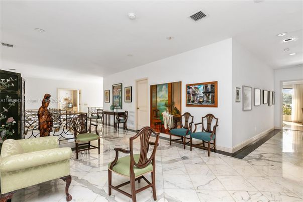 Dining room, Interior, Marble, Recessed Lighting