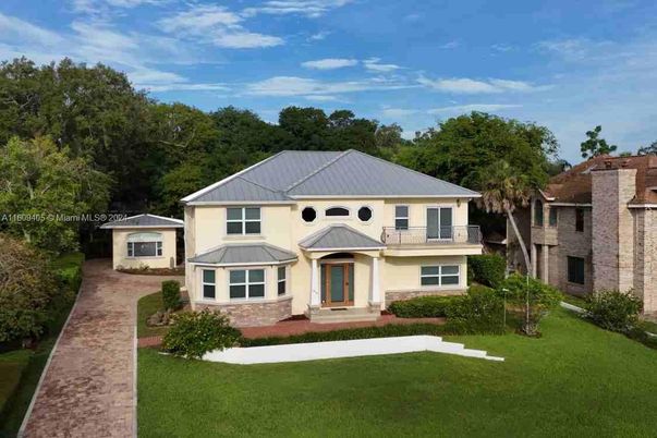 Backyard, Exterior, Facade, Mediterranean