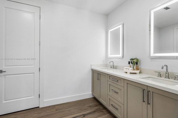 Bathroom, Dual Sink Vanities, Interior, Wood Texture Flooring