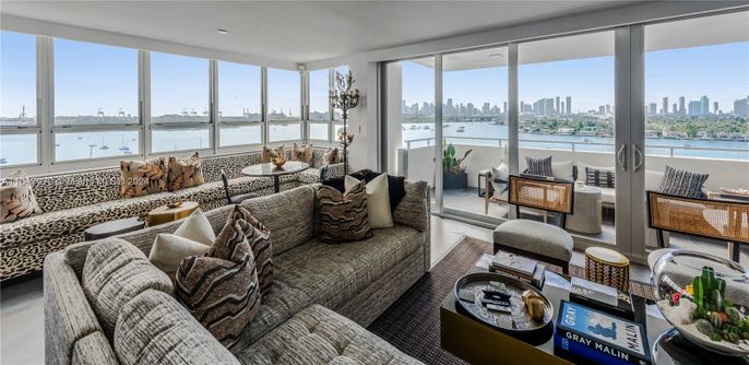 Interior, Living room, Recessed Lighting, Water