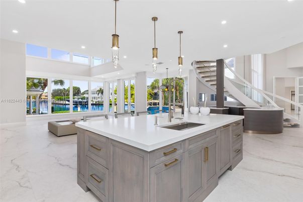 Interior, Kitchen, Living room, Marble, Pendant Lights, Recessed Lighting