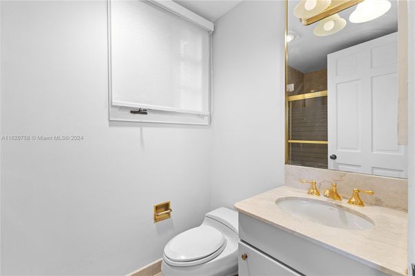 Bathroom, Interior
