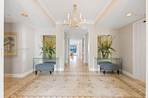 Chandelier, Interior, Recessed Lighting