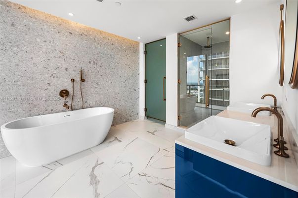 Bathroom, Free Standing Baths, Glass Shower, Interior, Marble, Recessed Lighting