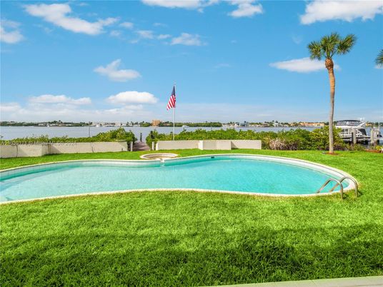 Exterior, Pool, Water