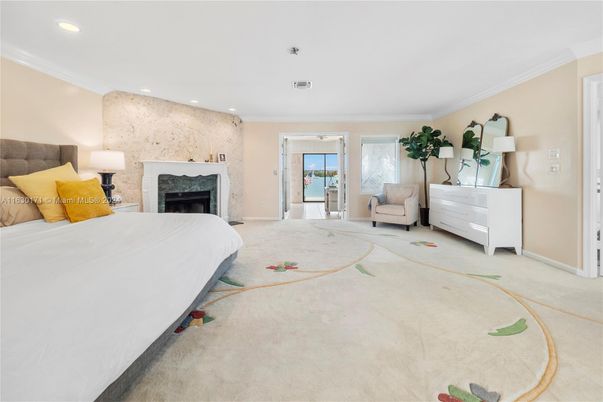 Bedroom, Fireplace, Interior, Recessed Lighting