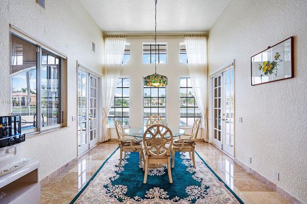 Dining room, Interior, Pendant Lights