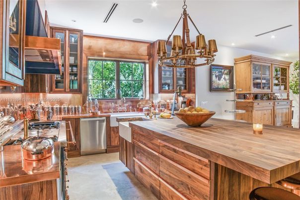 Chandelier, Interior, Kitchen, Recessed Lighting, Stainless Steel Appliances