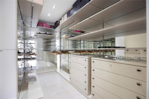 Interior, Recessed Lighting, Walk-in Closets