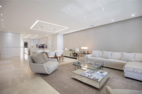 Dining room, Interior, Living room, Recessed Lighting