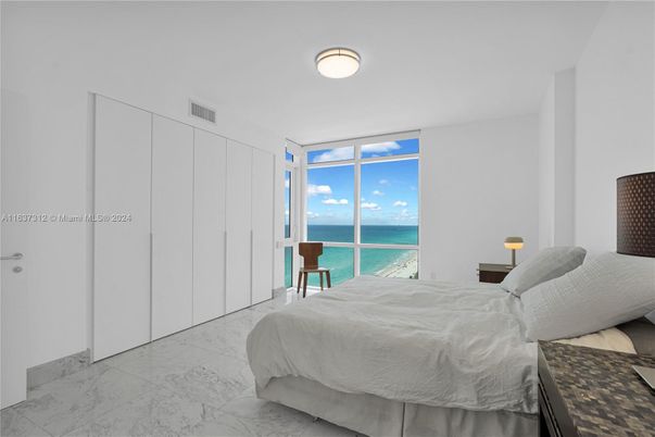 Bedroom, Interior, Marble, Water