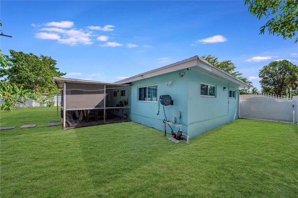 Backyard, Exterior