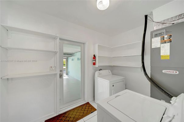 Interior, Washer