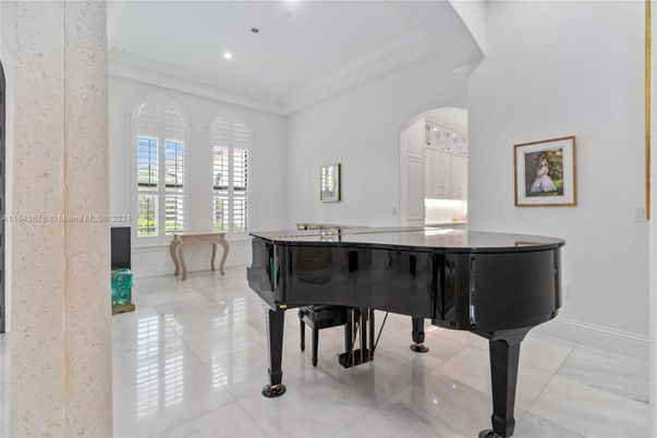 Interior, Piano, Recessed Lighting