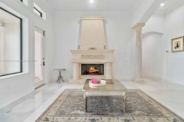 Fireplace, Interior, Living room, Recessed Lighting