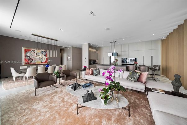 Dining room, Interior, Kitchen, Living room, Pendant Lights, Recessed Lighting