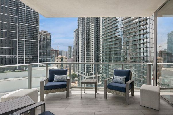Exterior, Other, Skyline