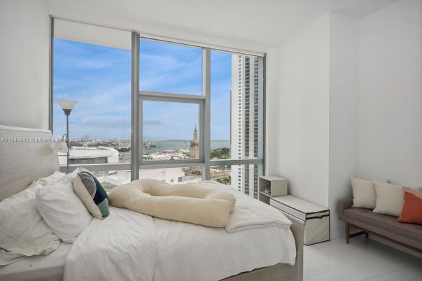 Bedroom, Interior, Water