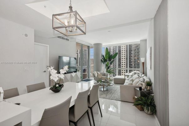 Dining room, Interior, Living room, Pendant Lights