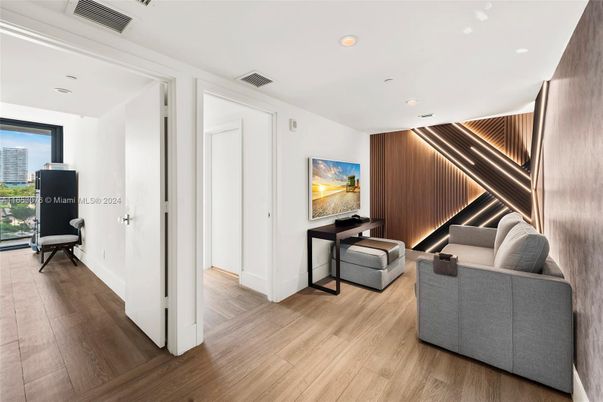 Interior, Recessed Lighting, Wood Texture Flooring, Wooden Walls