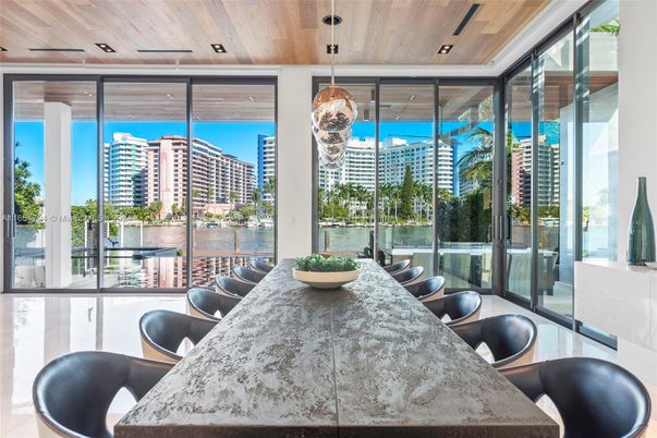Dining room, Interior, Pendant Lights, Wooden Ceilings