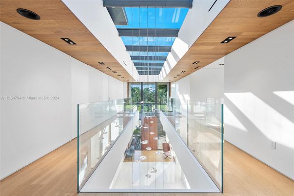 Interior, Recessed Lighting, Wooden Ceilings, Wood Texture Flooring