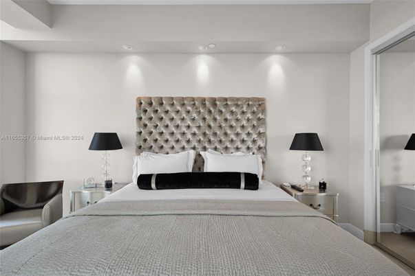 Bedroom, Interior, Recessed Lighting
