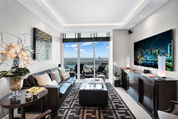 Interior, Living room, Recessed Lighting, Water