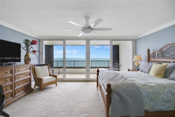 Bedroom, Interior, Water